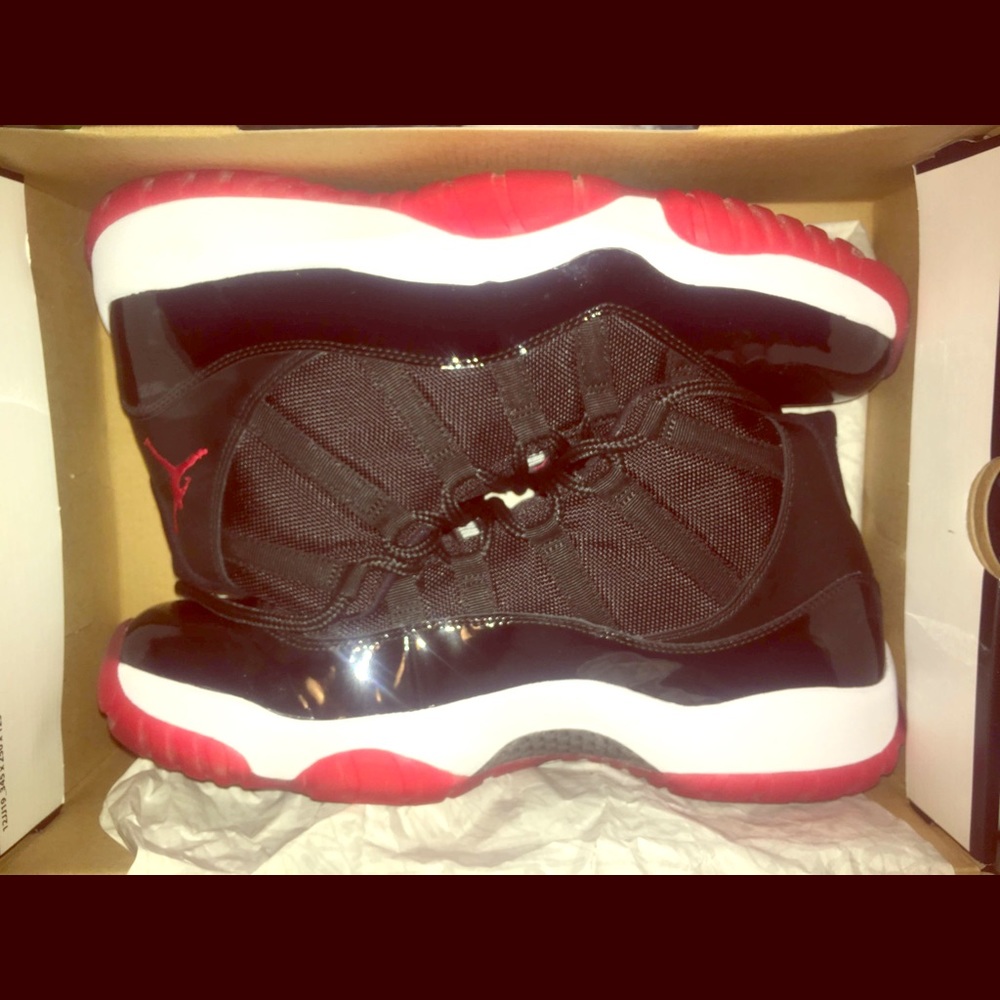 Air Jordan Retro 11 Breds